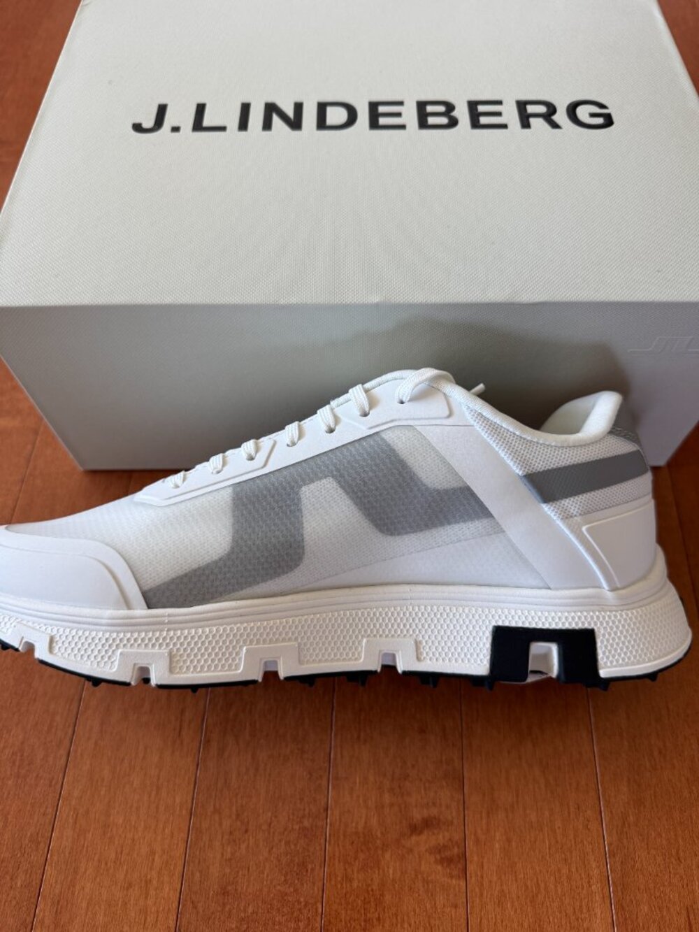 NIB!  J Lindeberg Vent 500 Golf Sneaker Spikeless. Discount Shipping